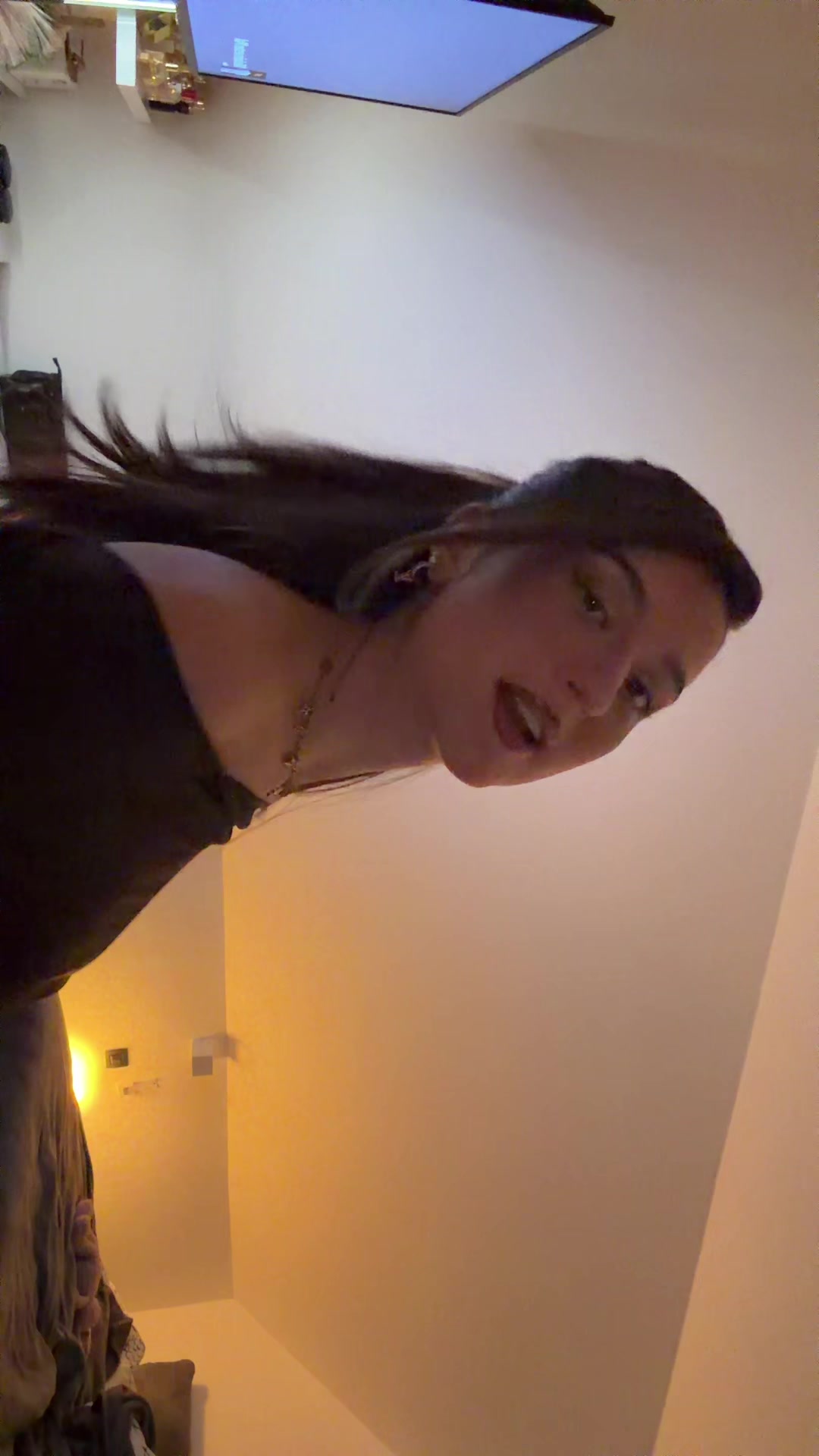 @𝐀𝐍𝐈𝐒𝐀