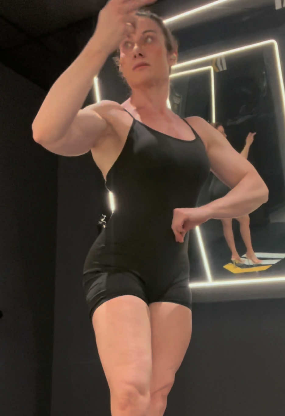@𝗙𝗶𝘁 𝗕𝘂𝘁𝘁𝗼𝗰𝗸𝘀