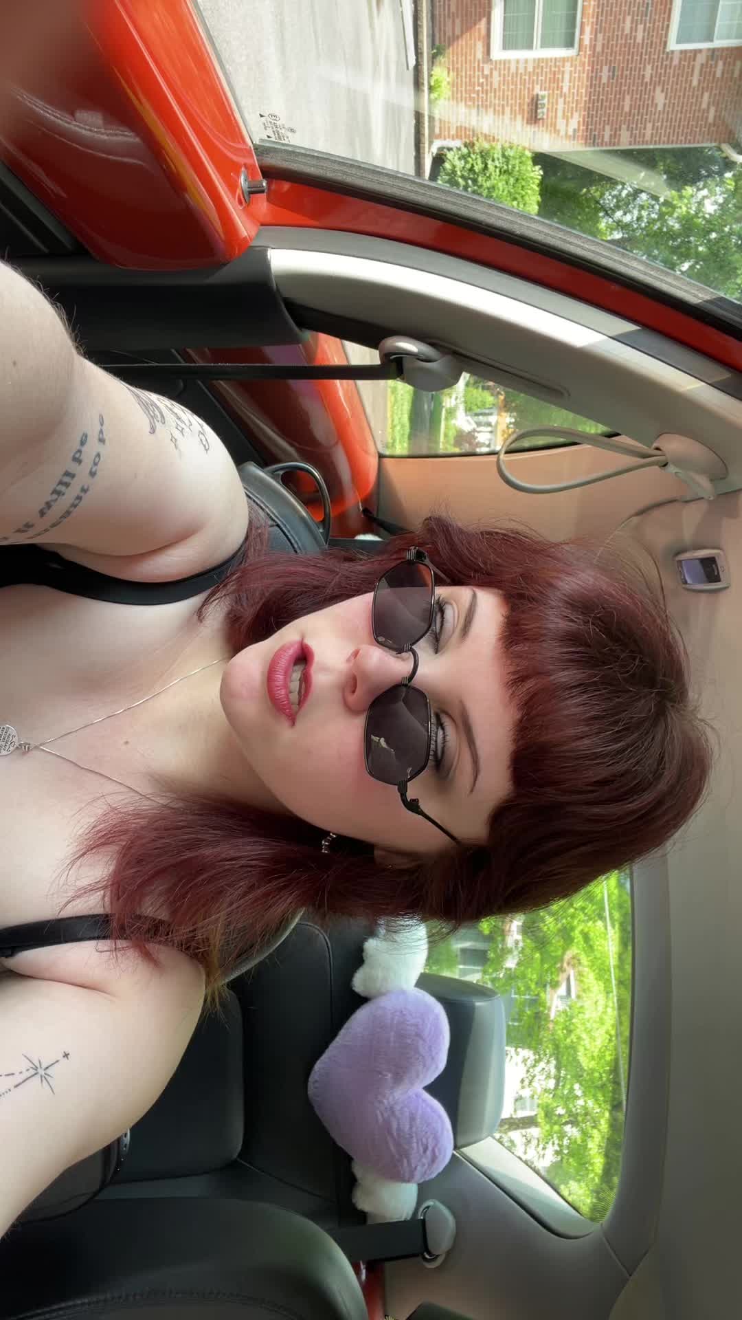 @lily