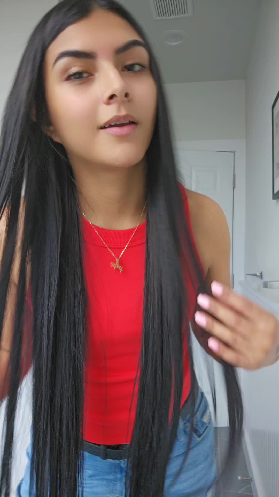 @oficial.yuliana