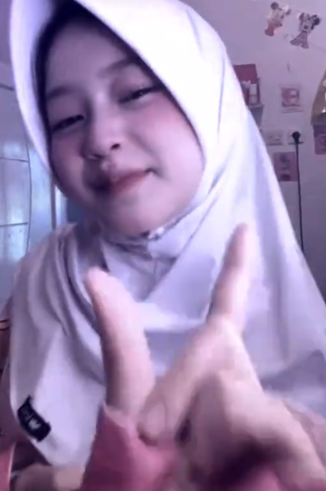@AmeliaMutya