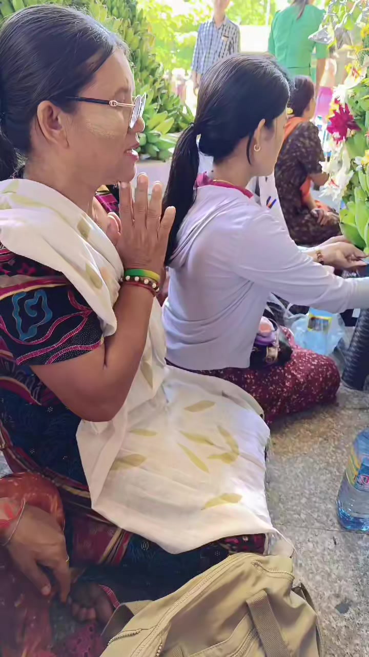@မကေသီ