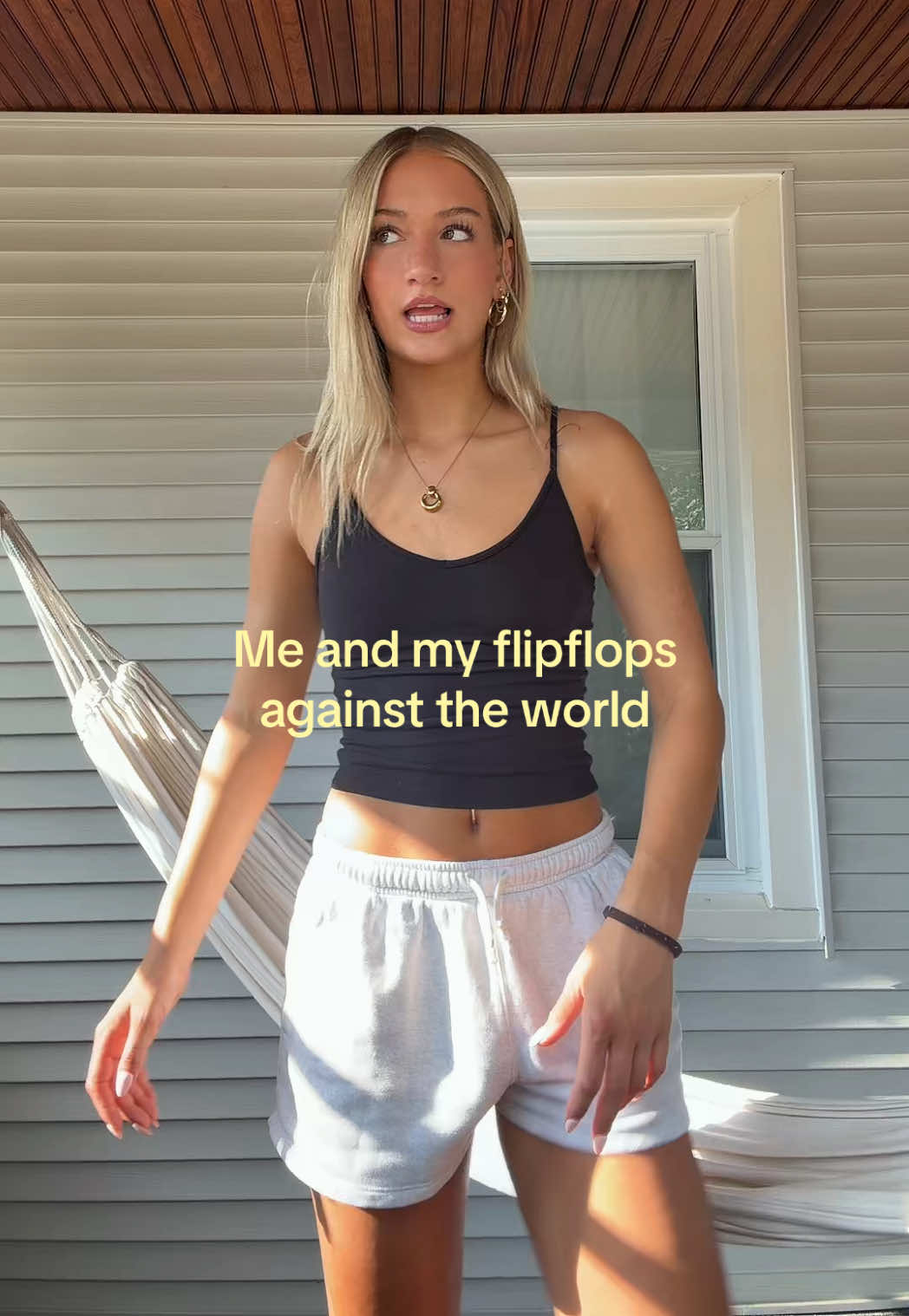 @caitlynnavery