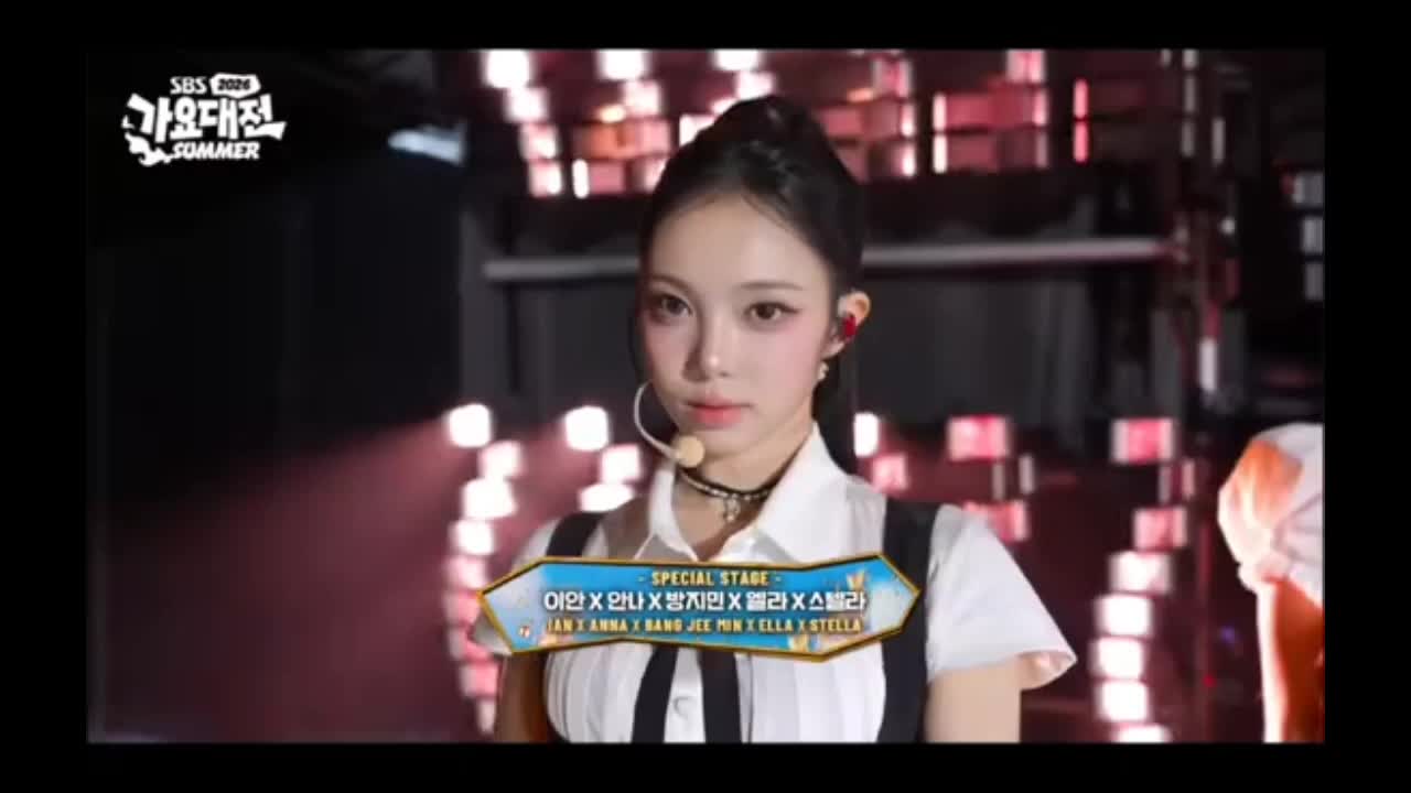 @Dianna_Eyekon🇻🇳