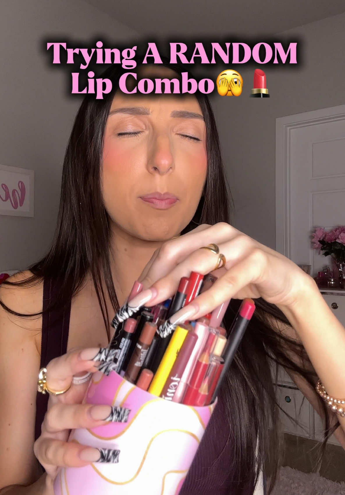 @ItsAlexisSimone
