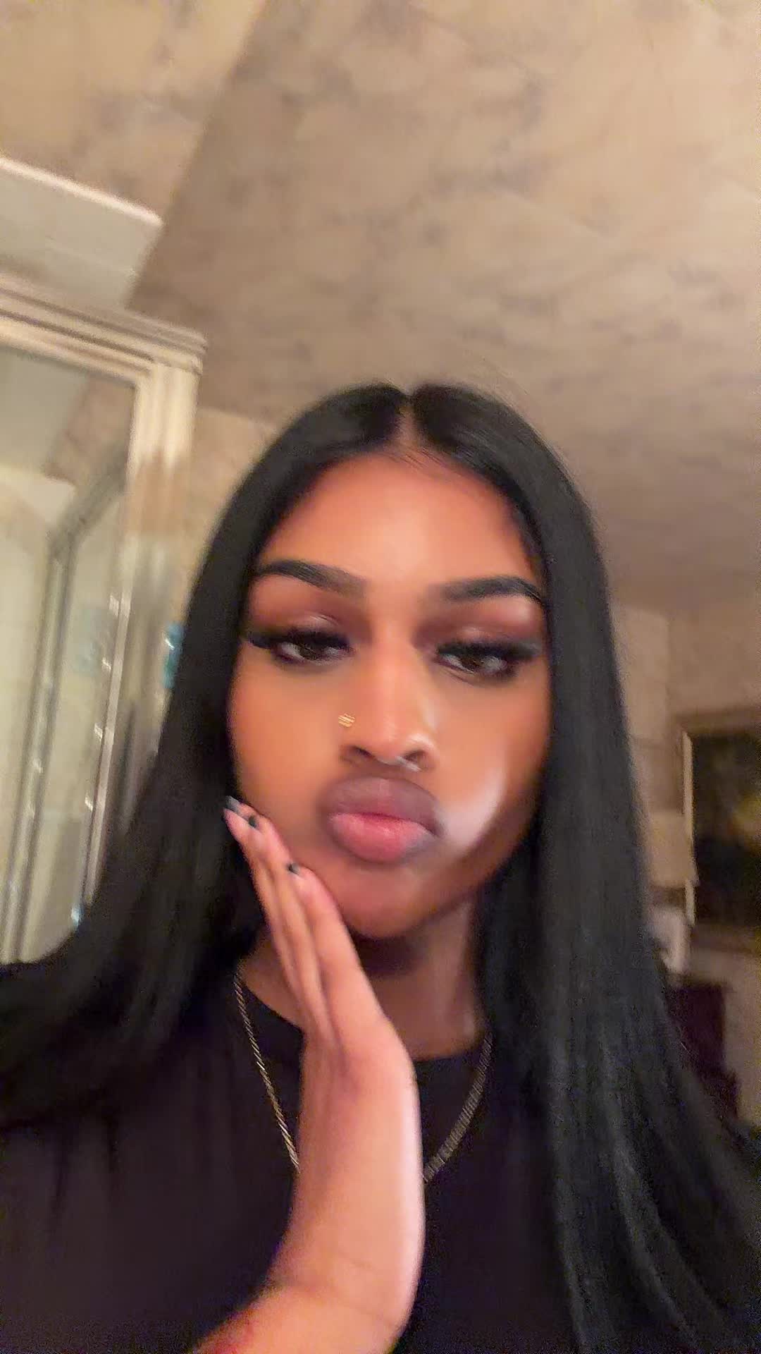 @5starr.ivana