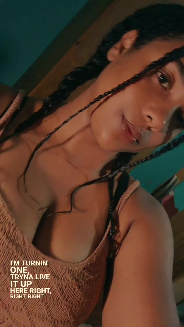 @Ana_xaviier🦈💜