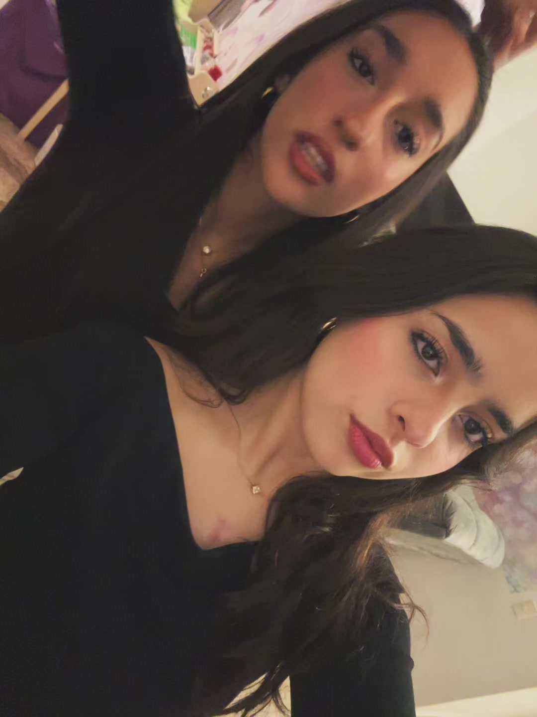 @Kikiii