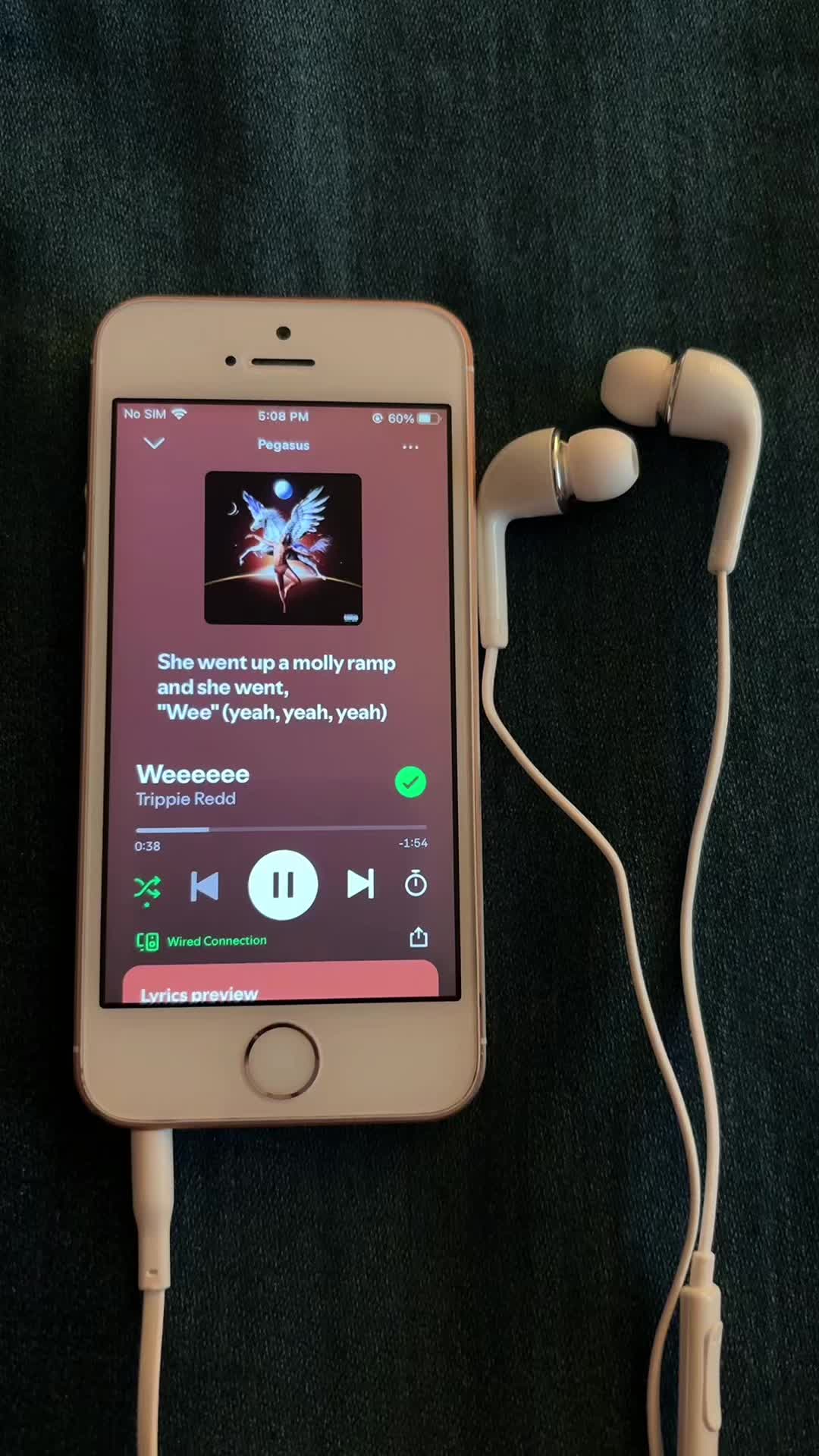 @𖣂