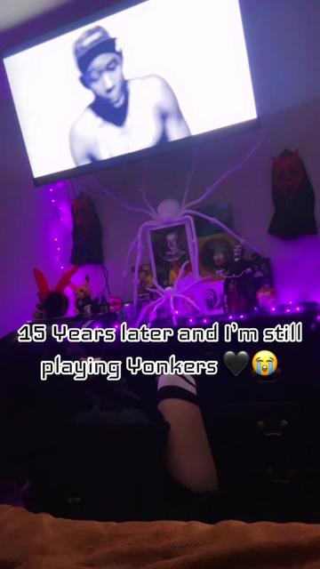 @LovelyyMaria🖤🦇🗡️
