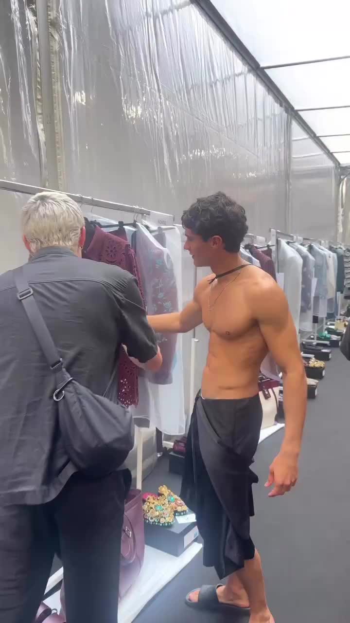 @GayMomentsTiktok