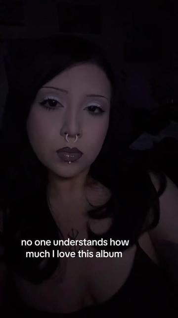 @raylene