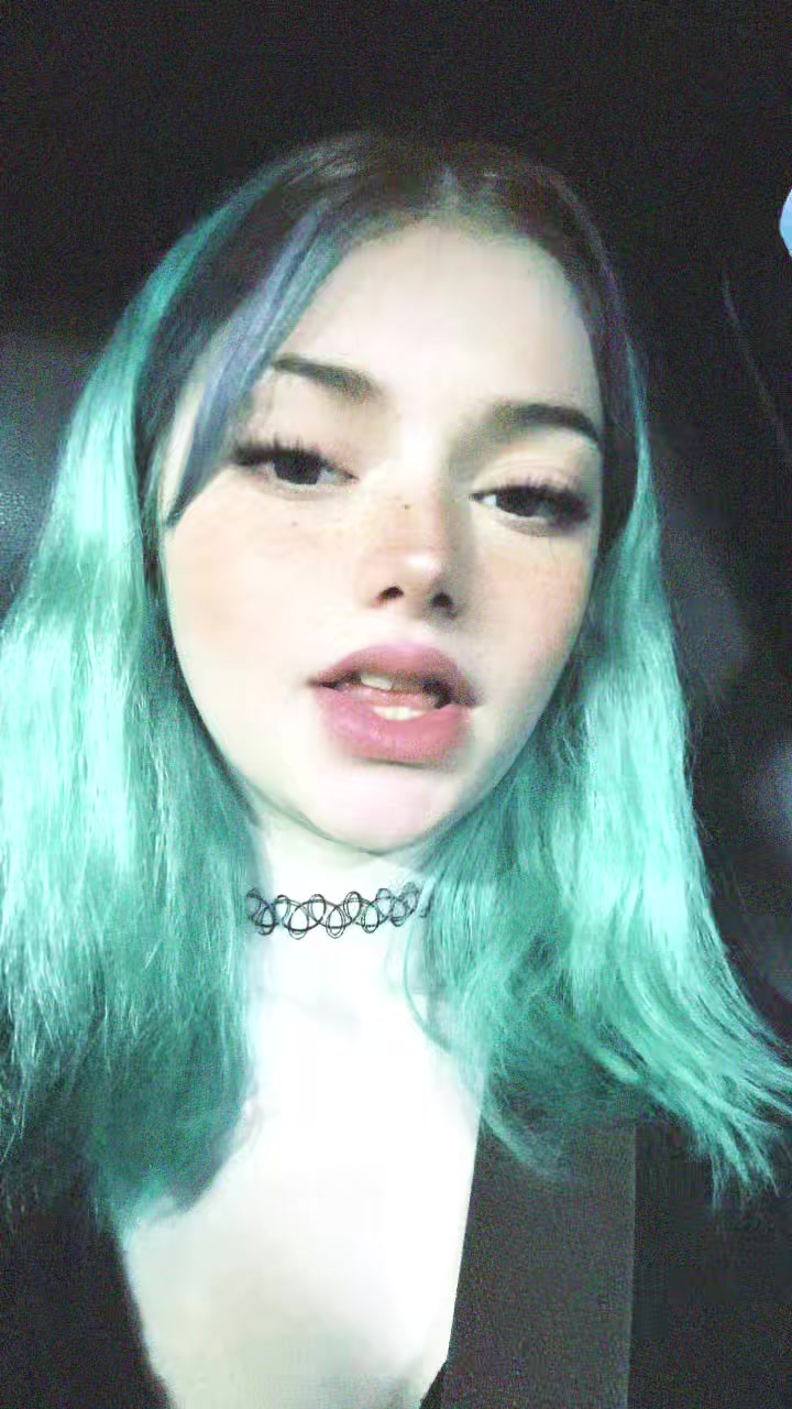 @Bella_9_9_9