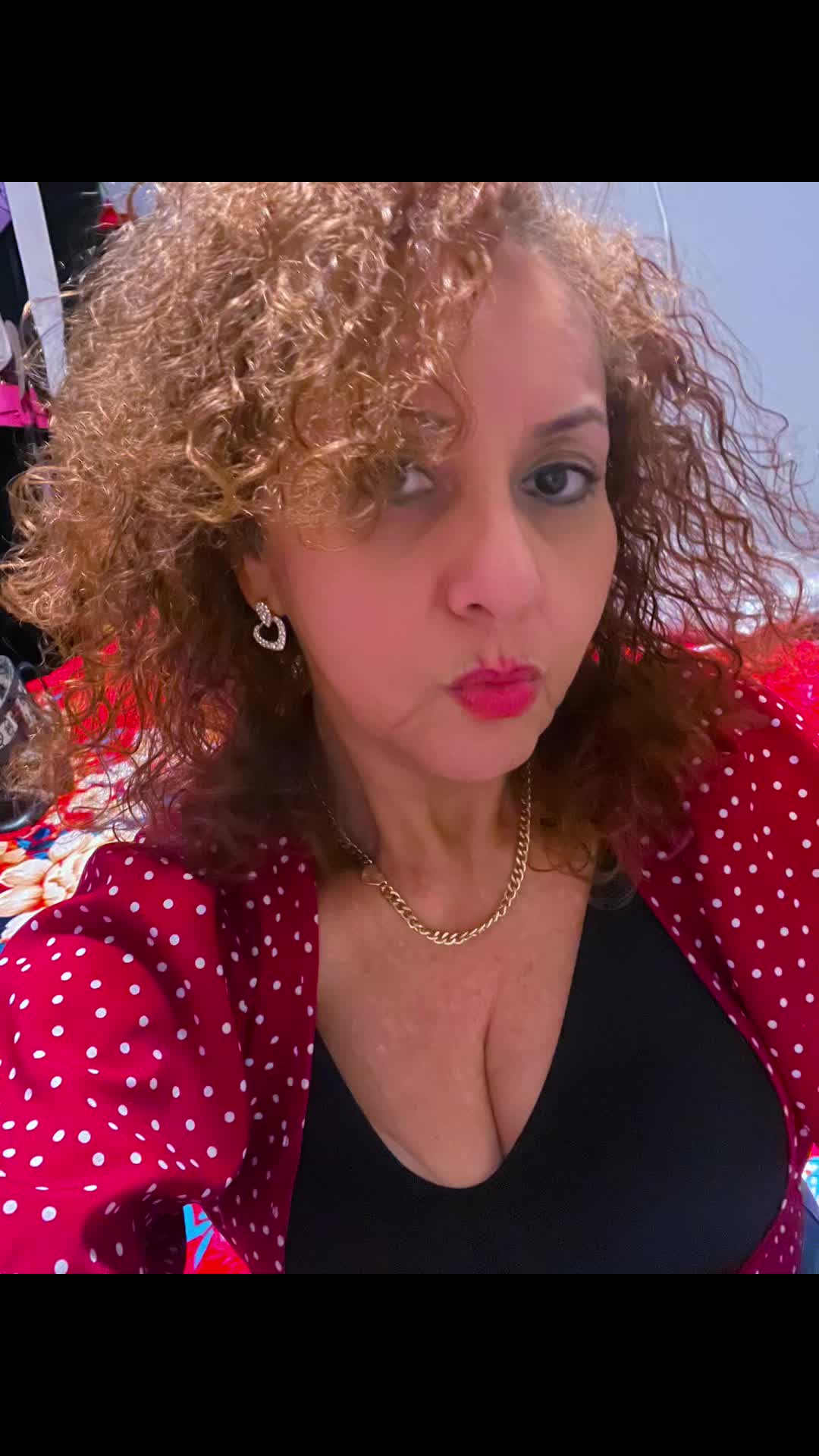 @elvia karime