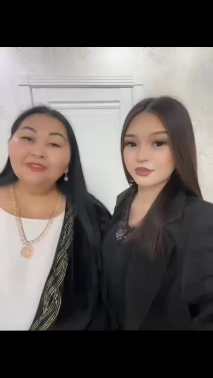 @BanuDzarekeeva