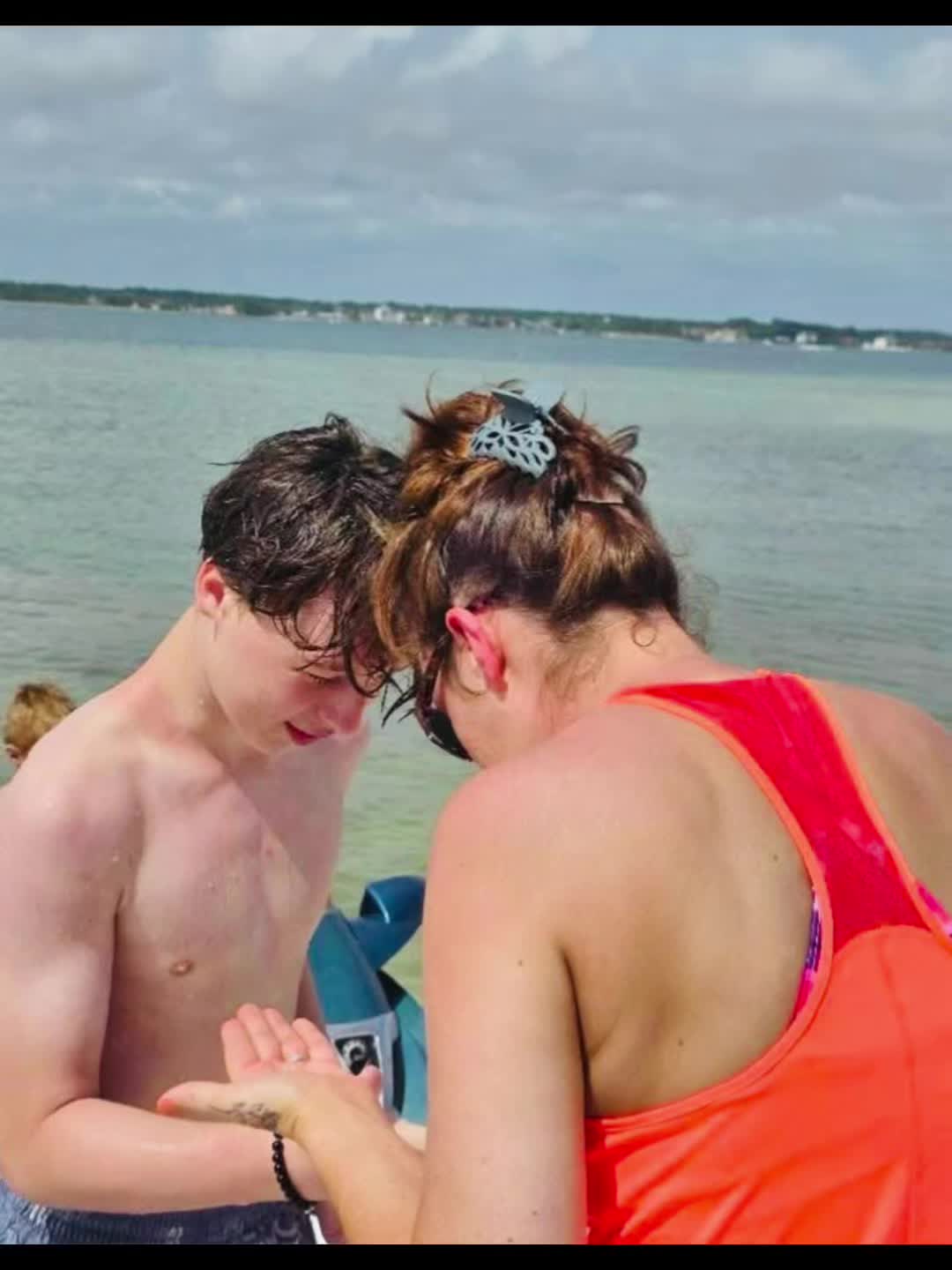 @LindseyRena