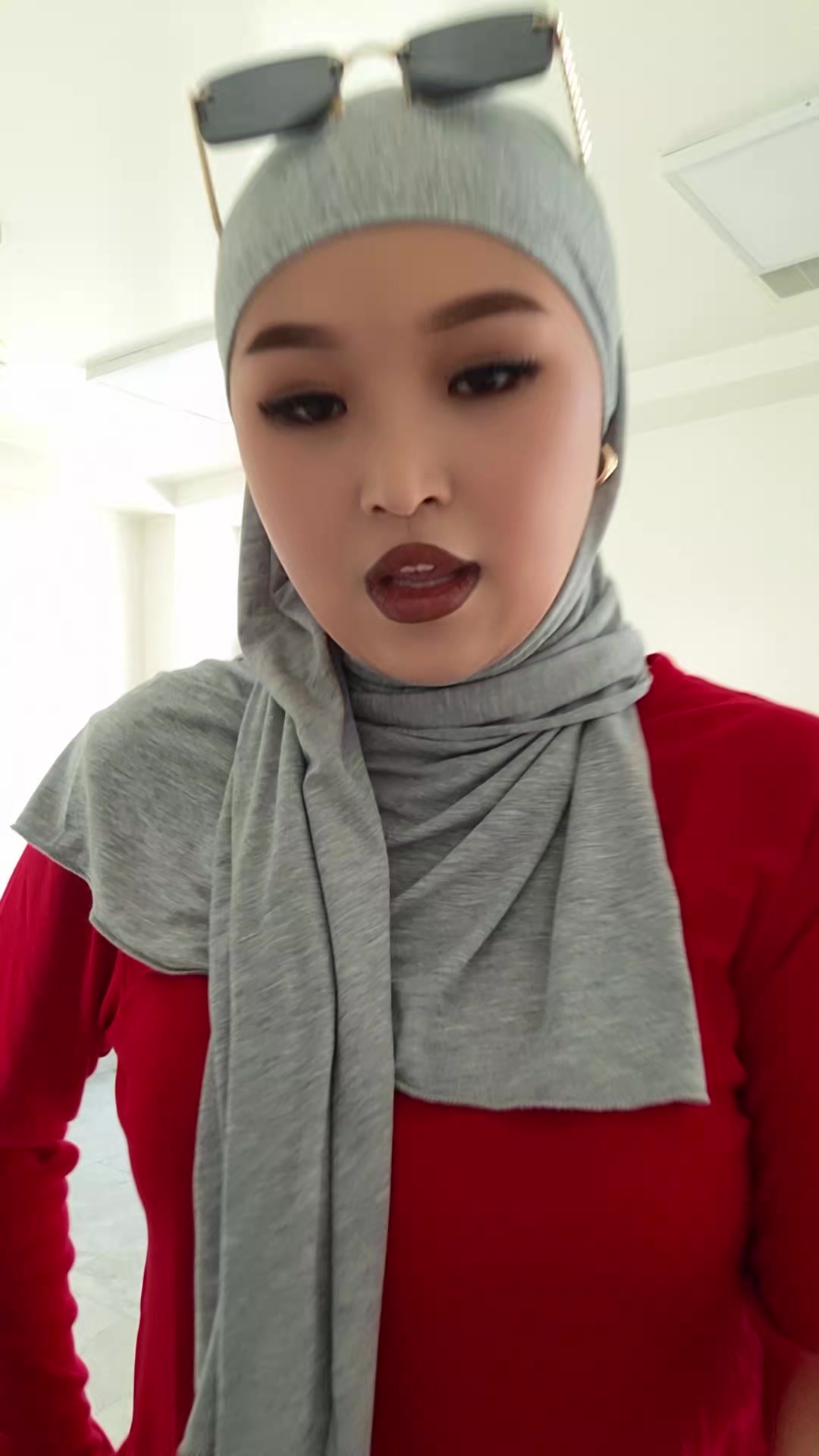 @๐๐๐ฃ๐ข๐