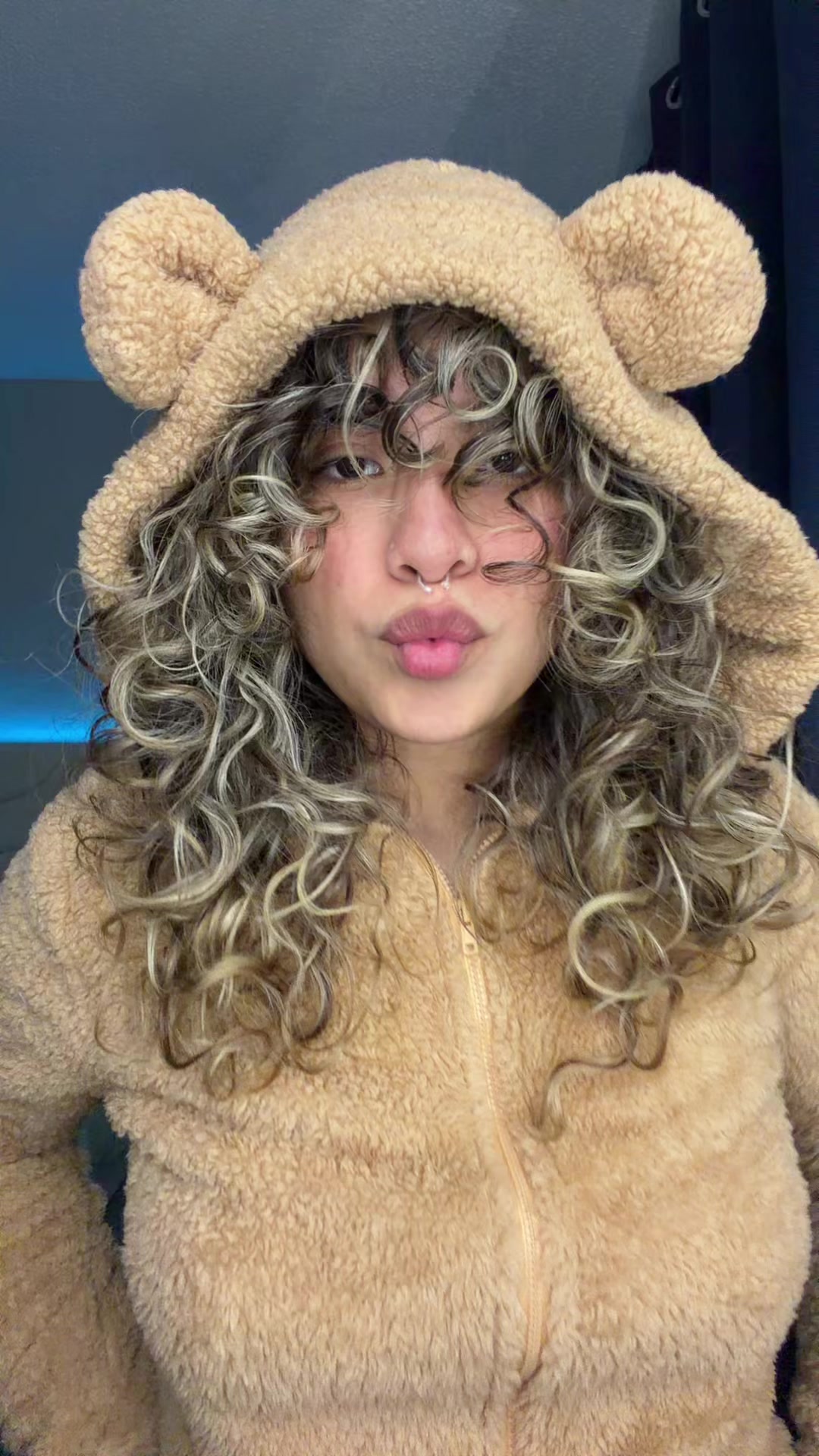 @Adri💫