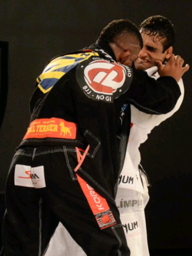 @Kombat Goiano