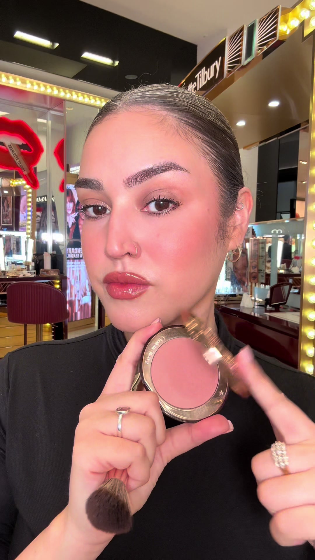 @Gio | NYC MUA