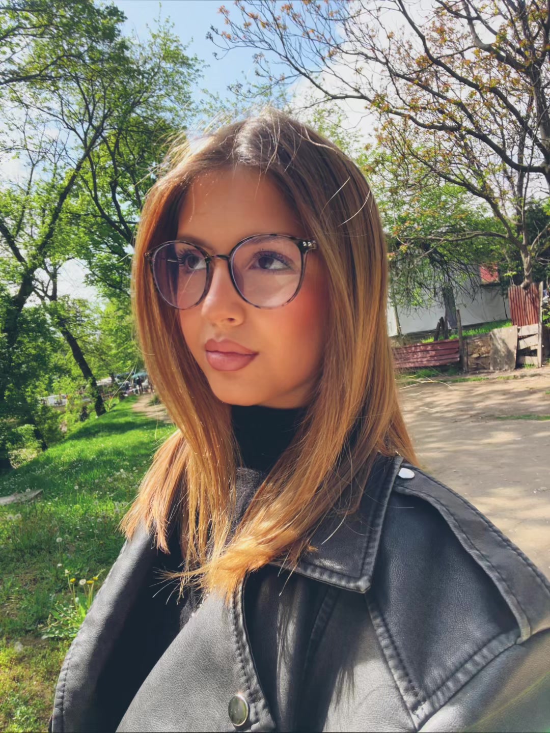 @Elena Tadic
