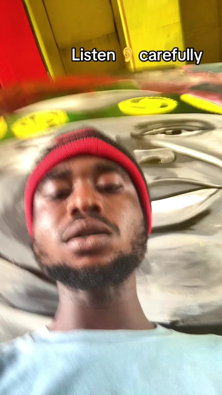 @★彡[LIL-POUNDS🇬🇭]彡★