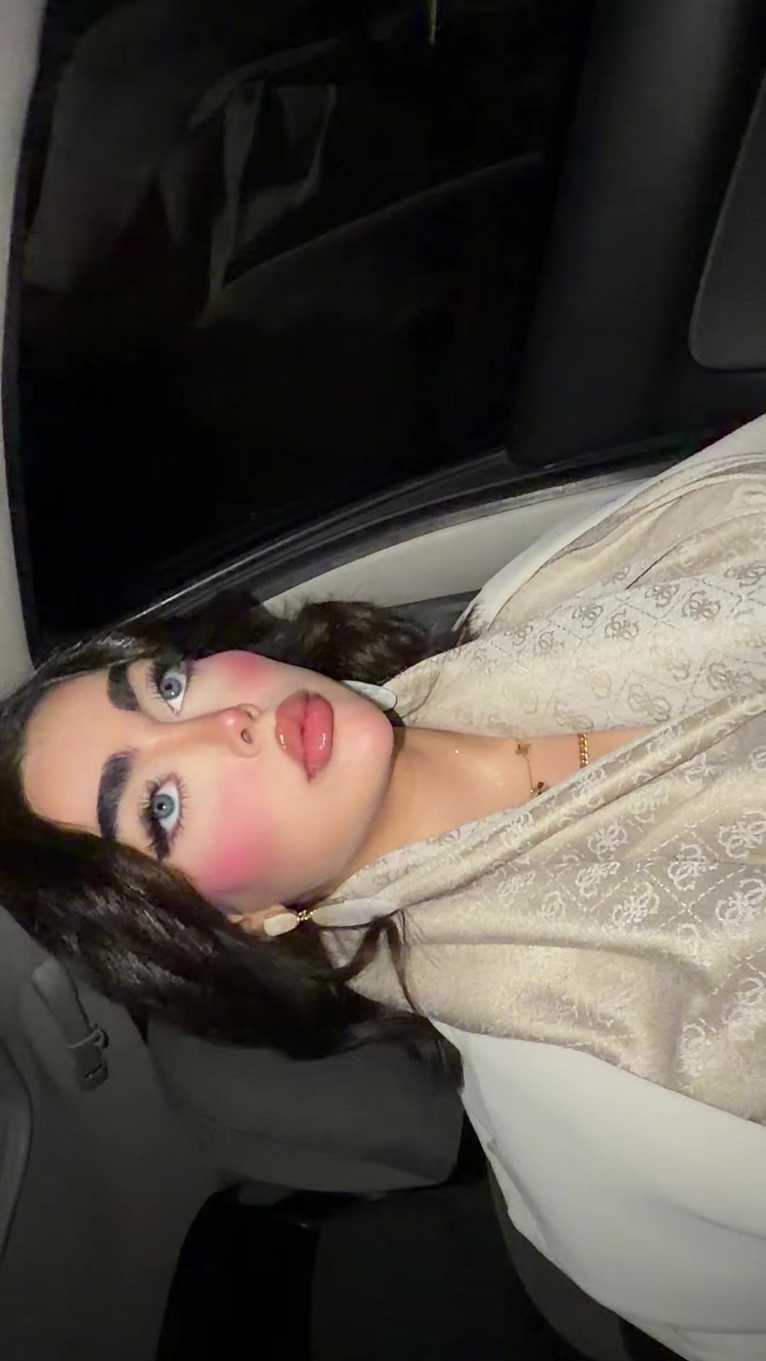 @MAHSA 🍒 ZAMANIAN