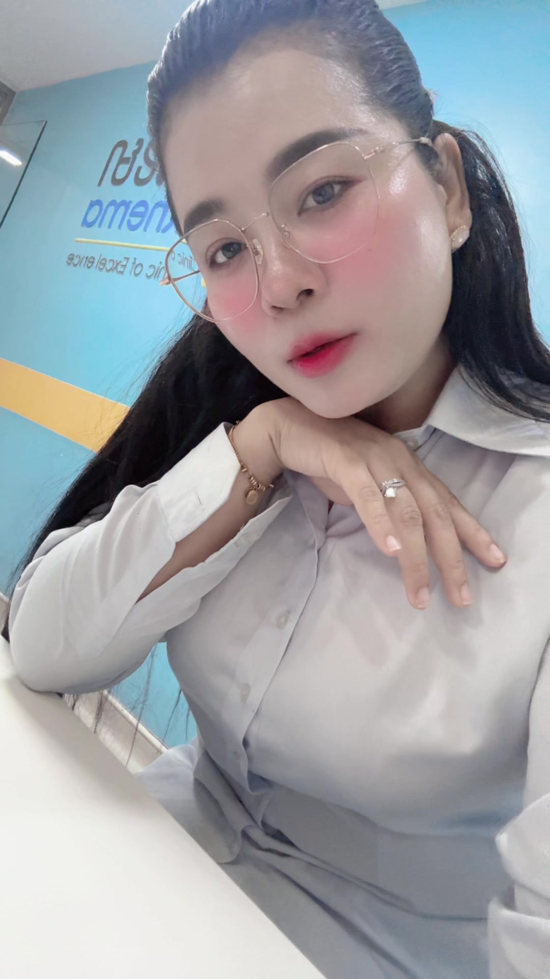 @ម៉ាក់ សាន់មុី❤️😘