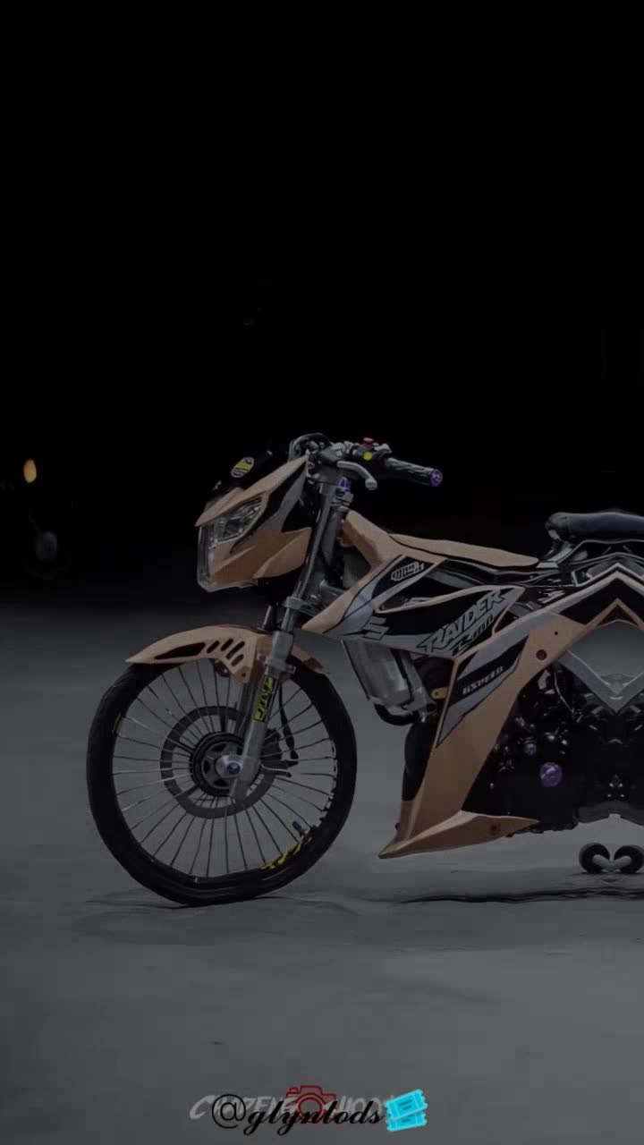 @@𝓰𝓵𝔂𝓷𝓵𝓸𝓭𝓼 🎟️ⓔⓓⓘⓣ