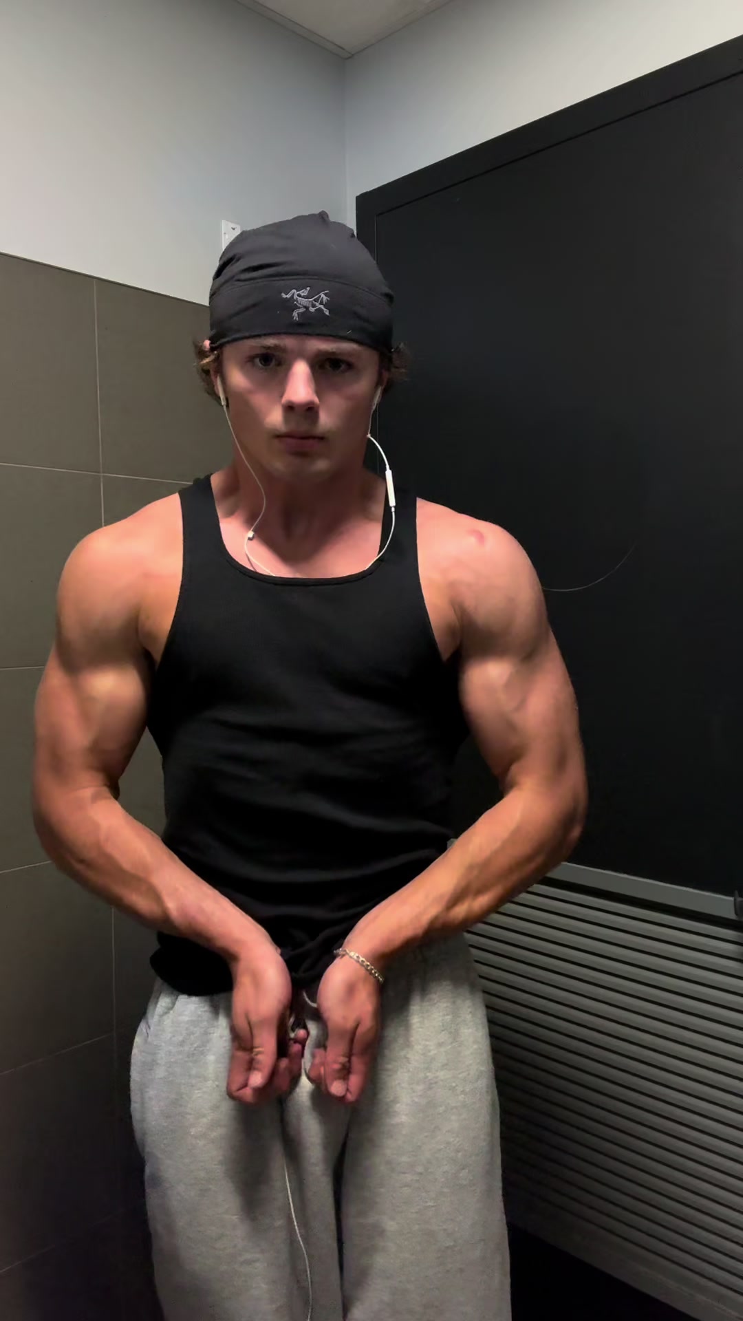 @notcaelen