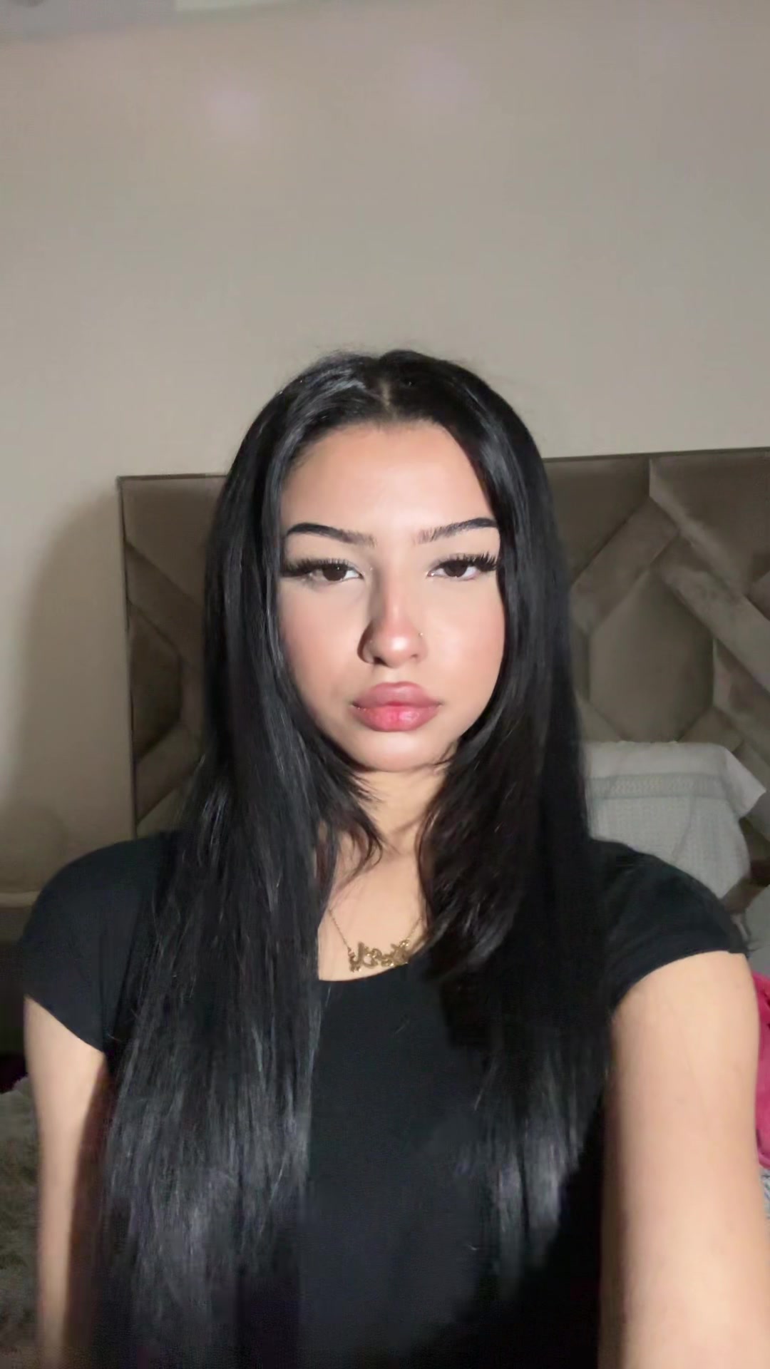 @yasmine