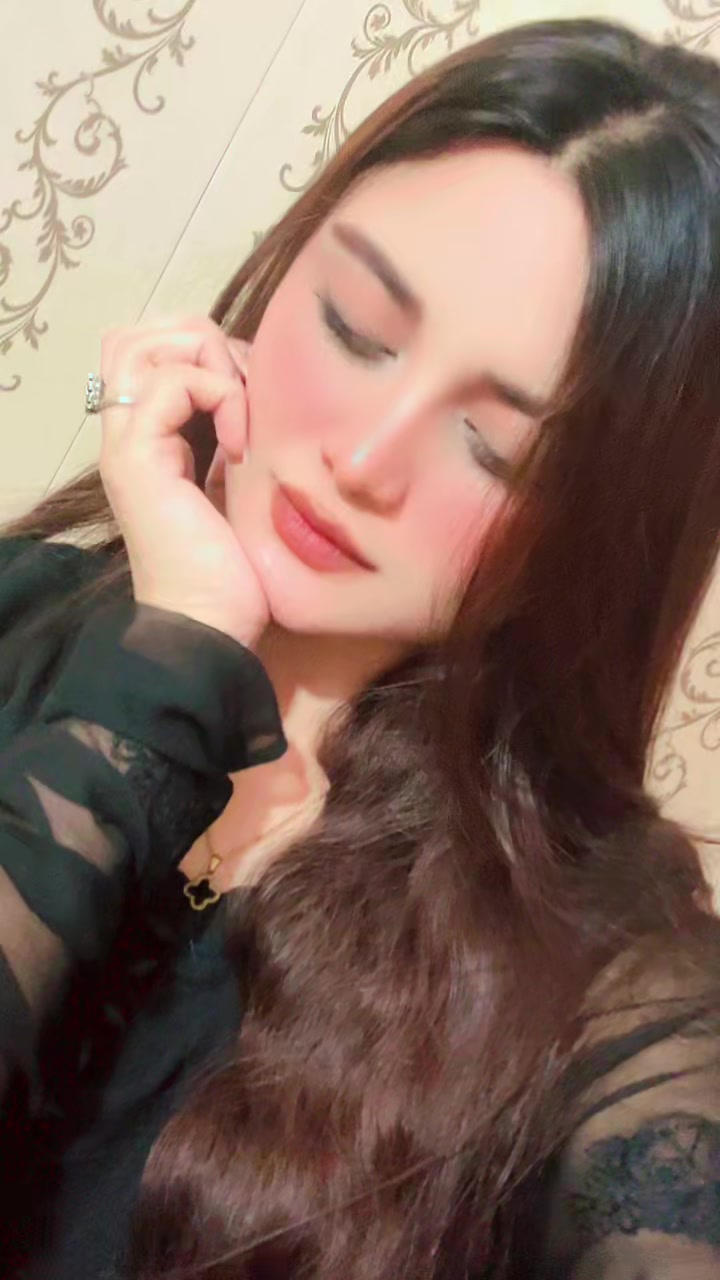 @Emaan🕊️✨
