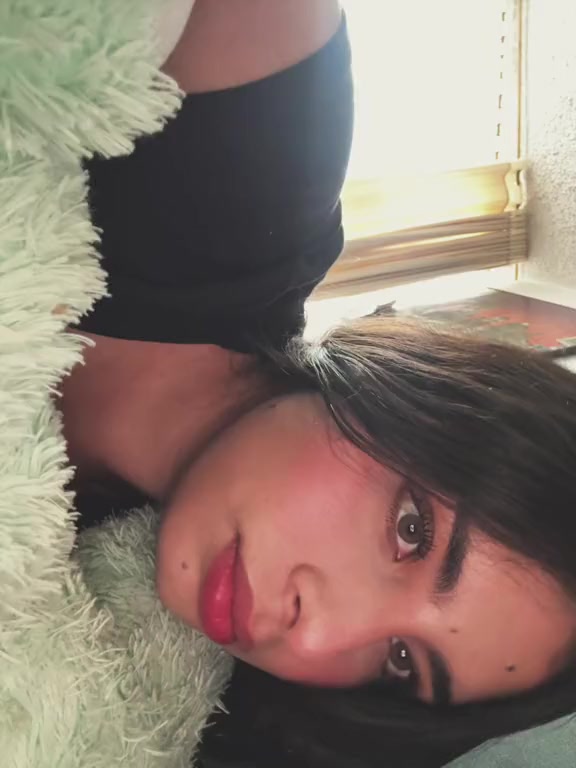 @Angie🥀