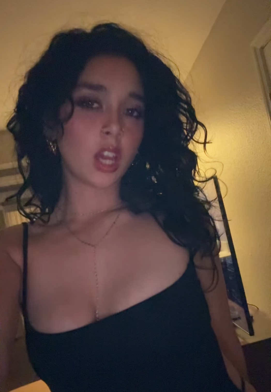 @️