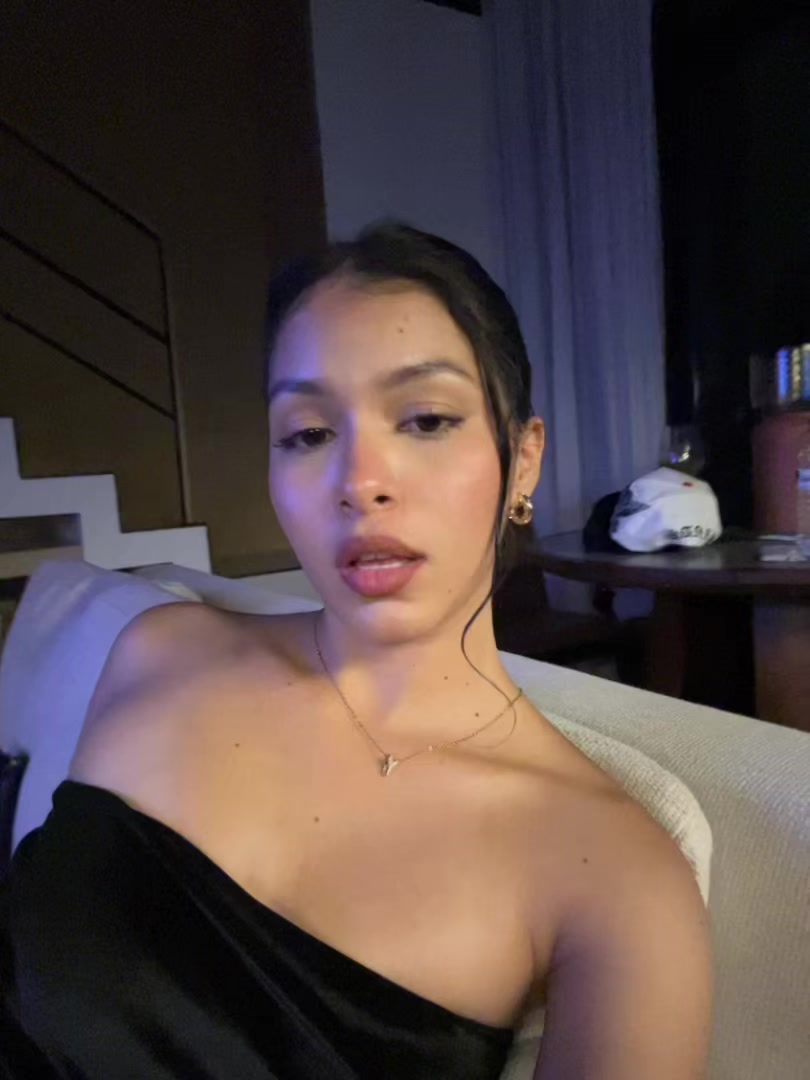 @Yaslinnnn