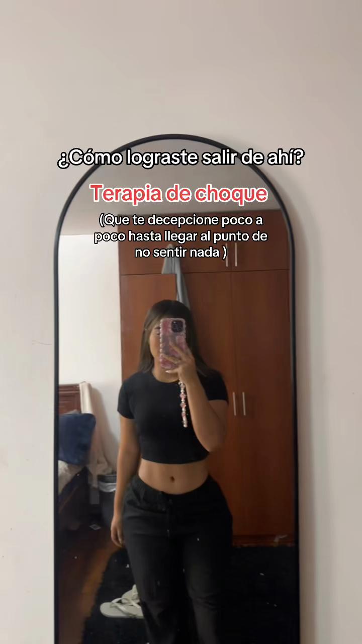 @DOMENICA VELOZ