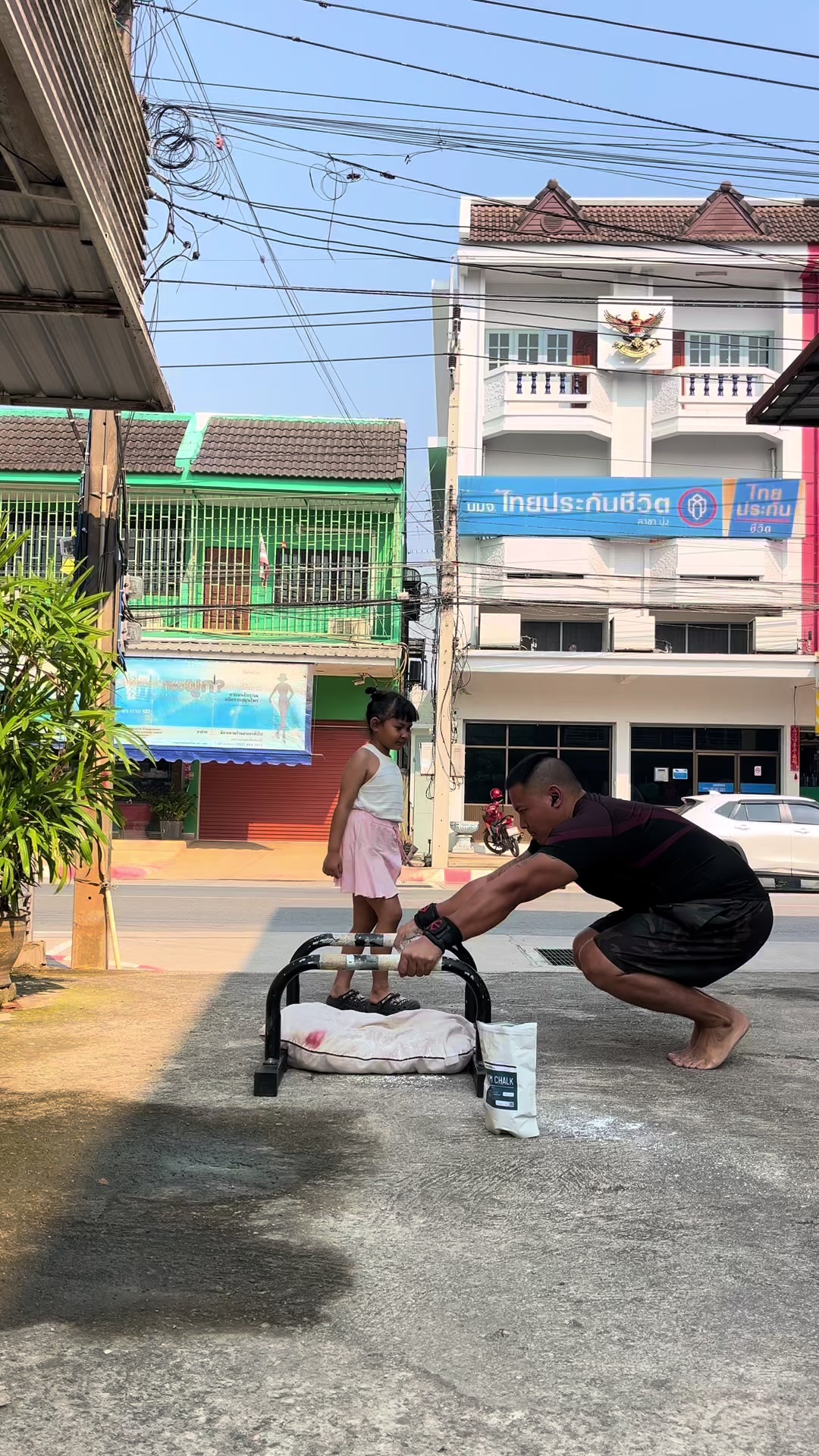 @จ่าท้อปชอบโหนบาร์🤸