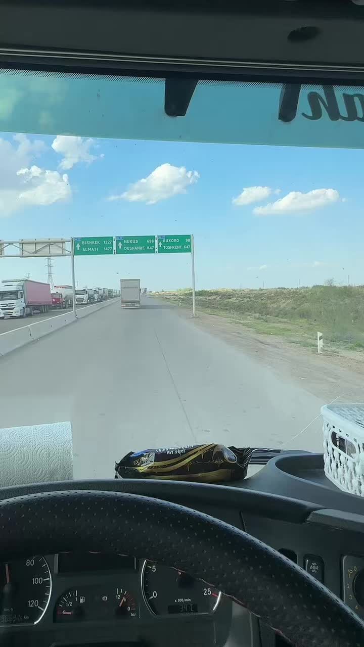 @&Ouml;kkeş &Ouml;zdemir