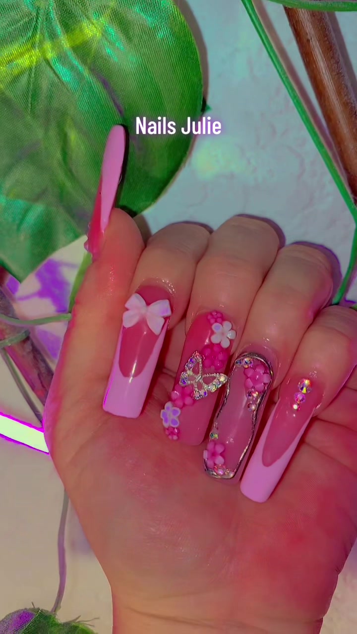 @NAILS JULIE