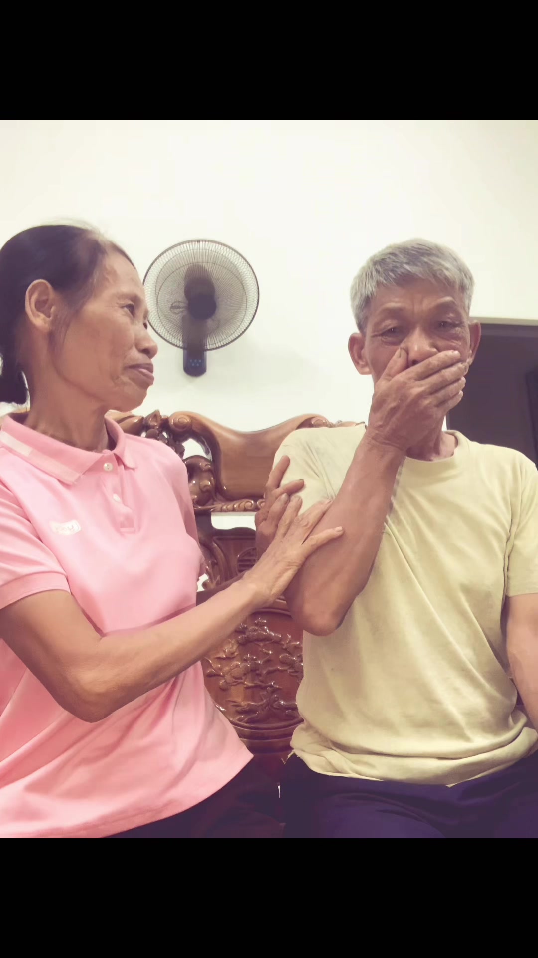 @Cụ bà phong cách
