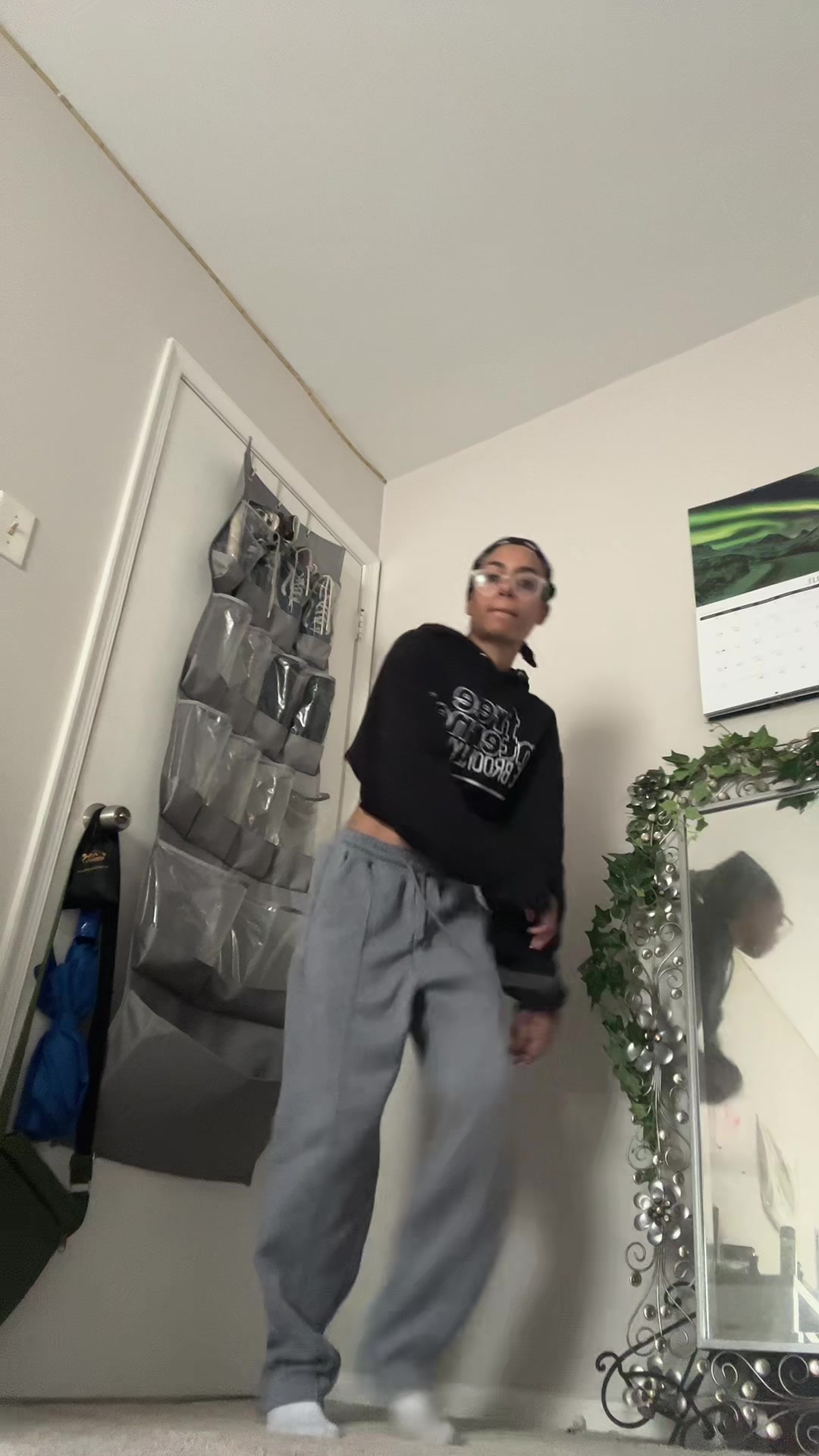 @nosmilingnini