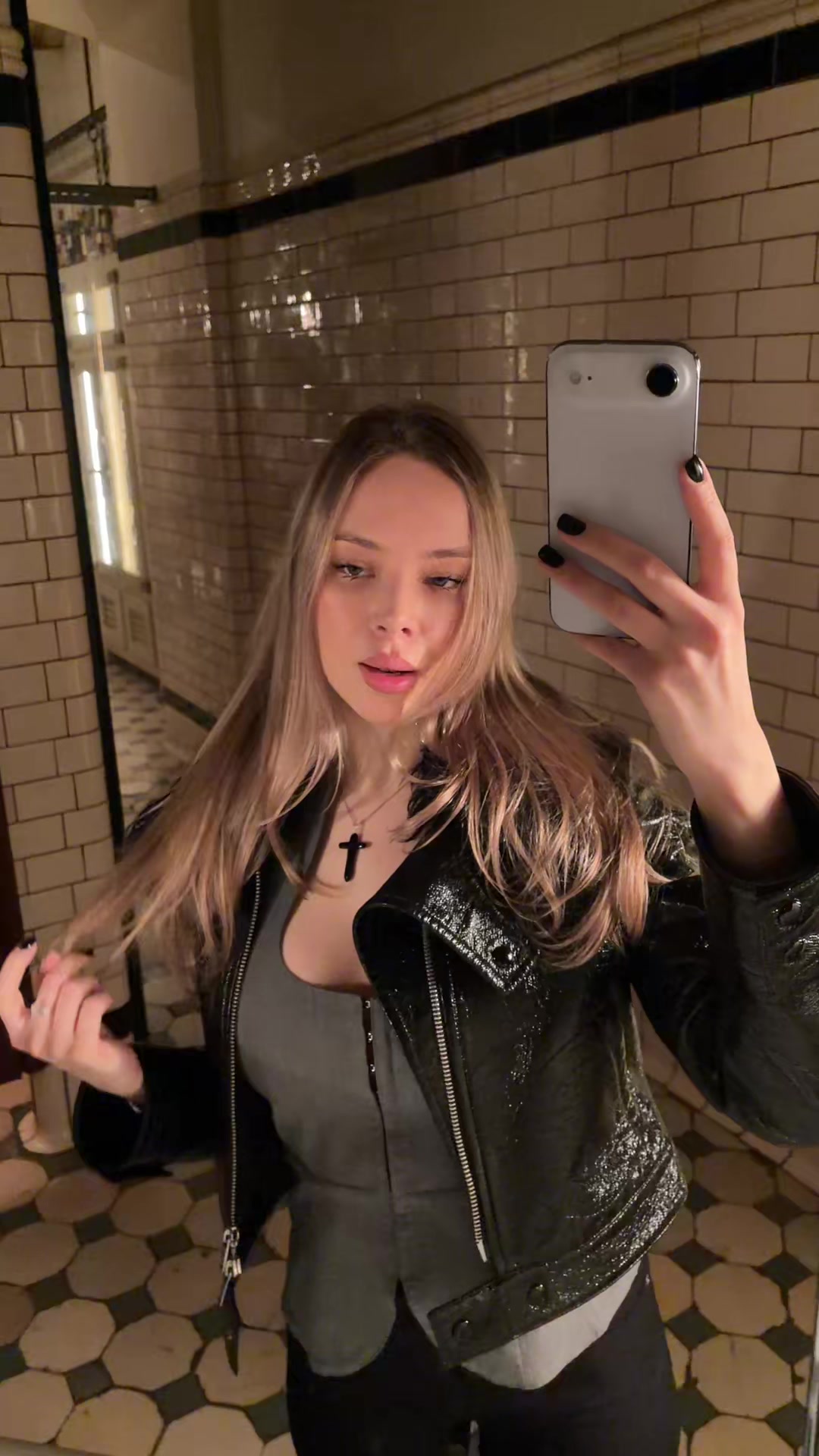 @kr1st1ns