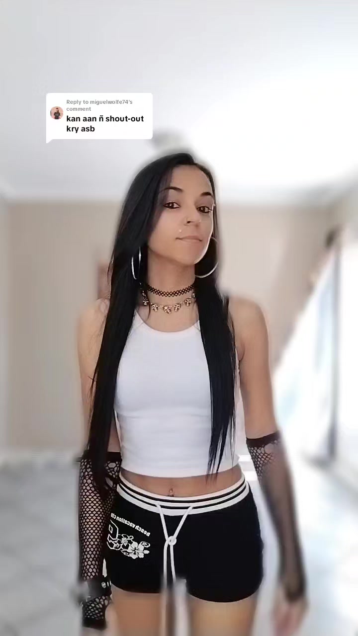 @Jamie 🩷🖤