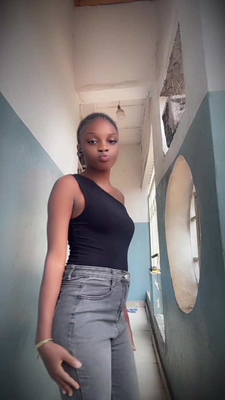 @Une fille simple ✅