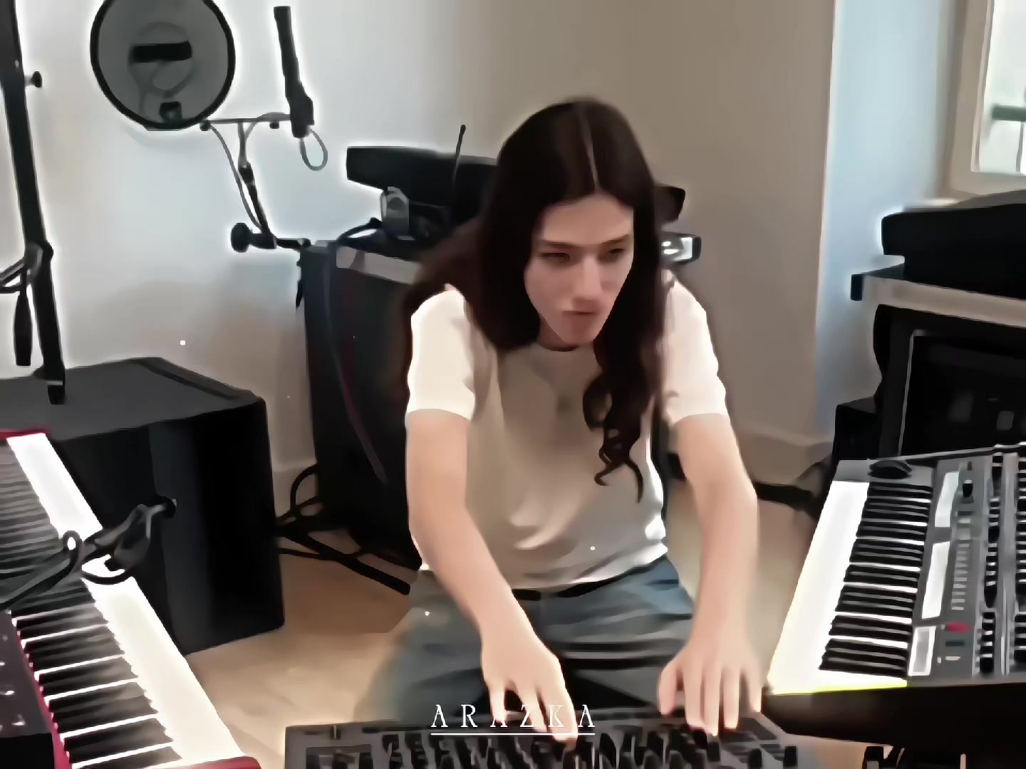 @𝘼𝙧𝙖𝙯𝙠𝙖