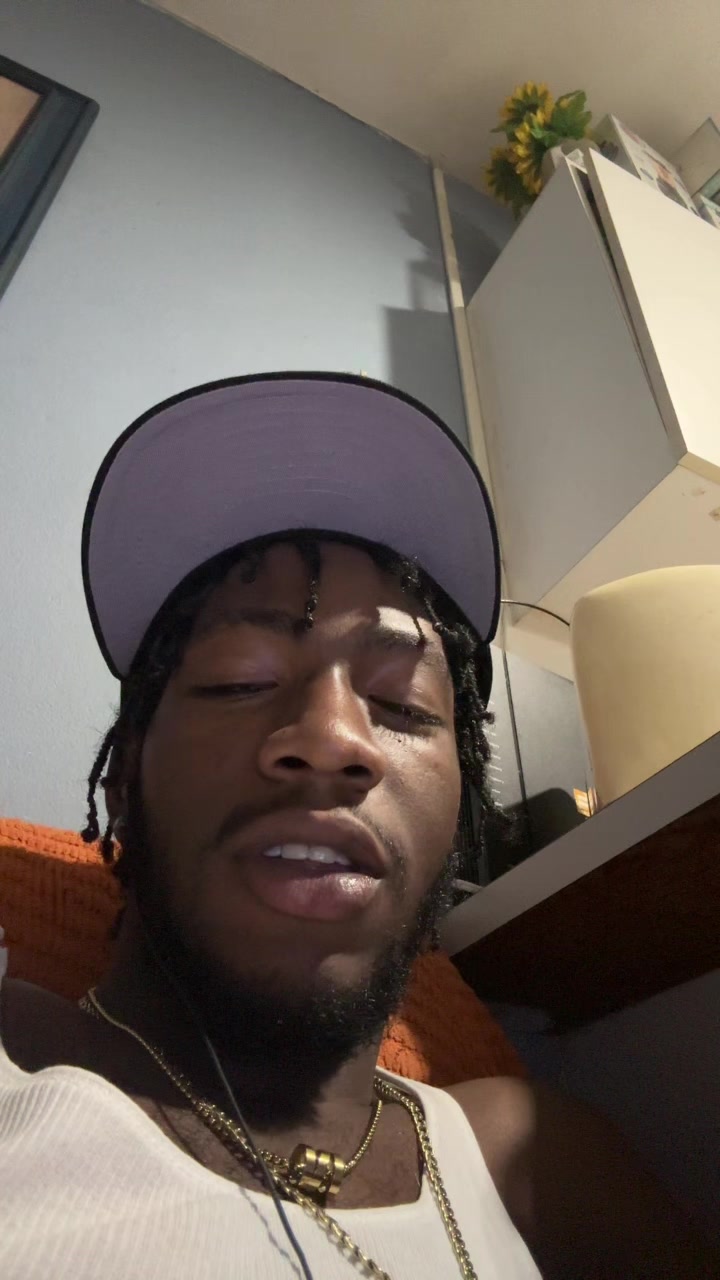 @Marii