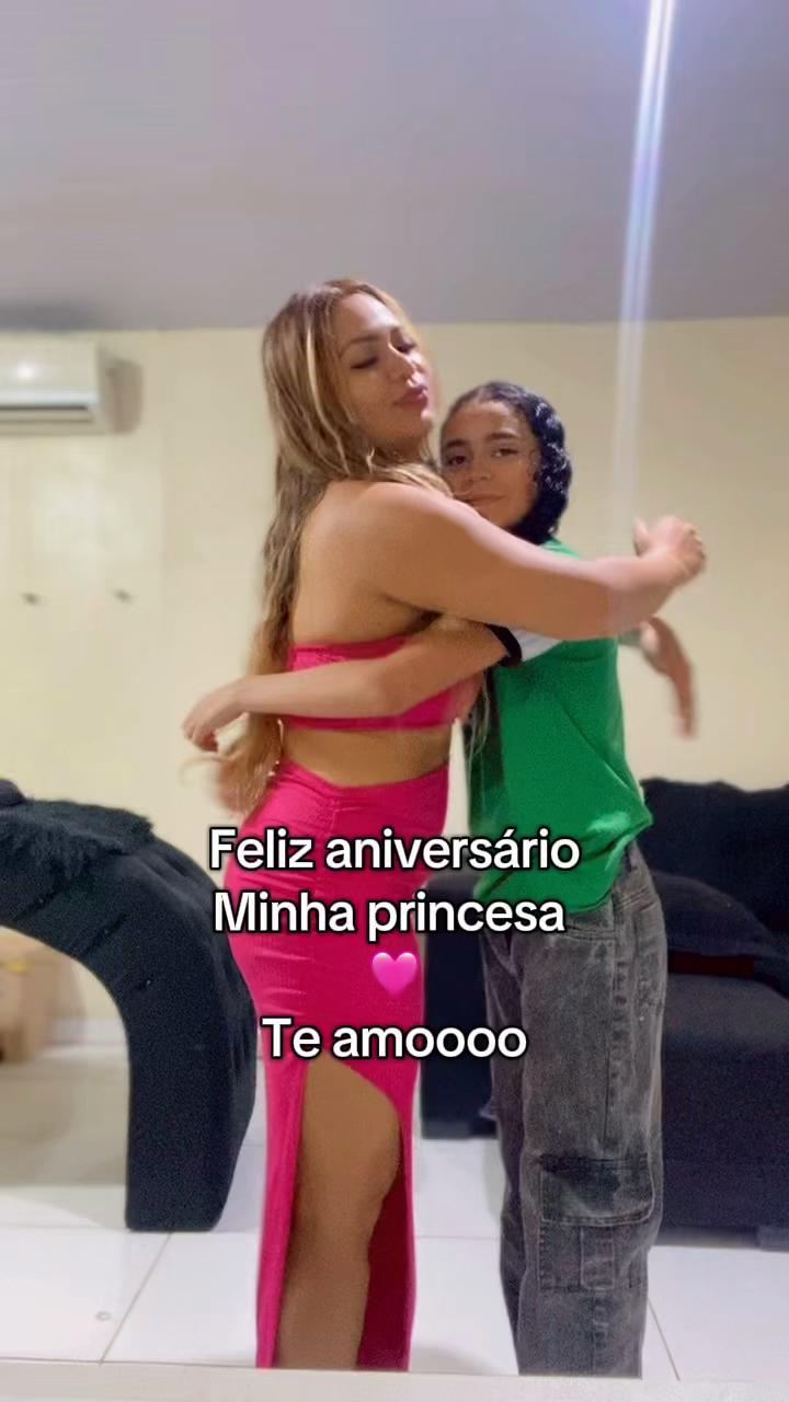 @carlaamaral549