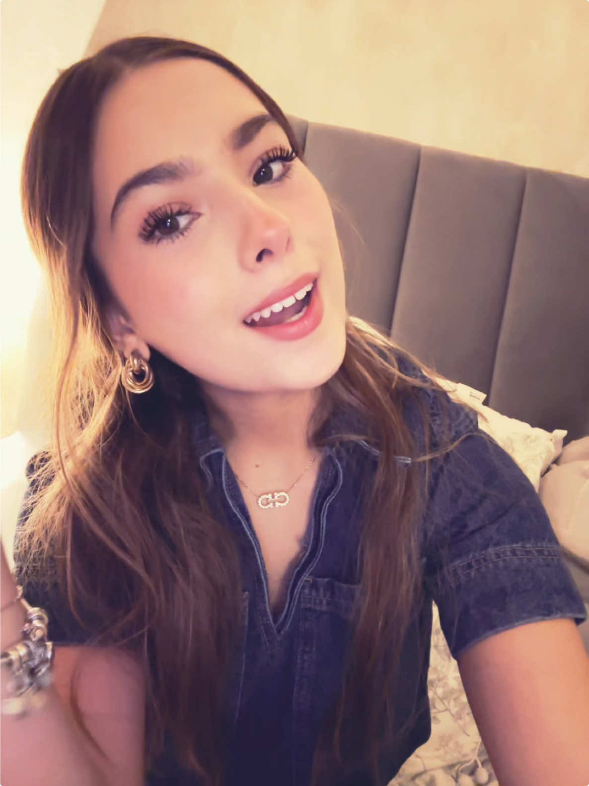@secretsandra 🙈