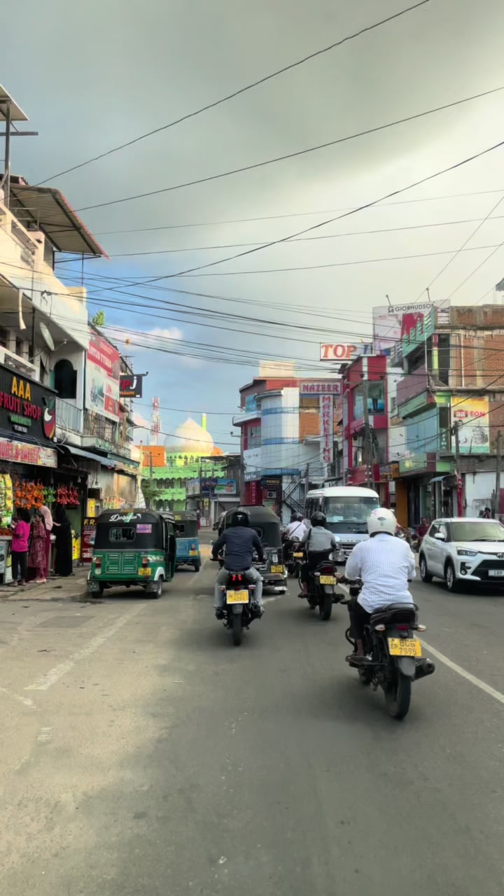 @TRAVEL BOY🇱🇰