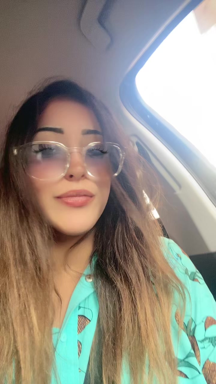 @Ghita El